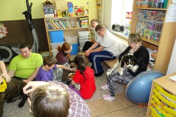 Canisterapie Stafordšírských bulteriérů 62 Canisterapie Stafordšírských bulteriérů stafordšírský bulteriér canisterapie